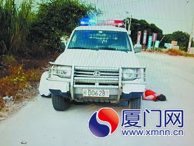 這一幕乍看挺嚇人