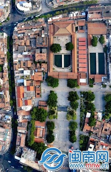 5.府文廟是集宋、元、明、清四朝建筑形式為一體的孔