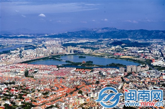 高空下，西湖公園、泉州博物館、閩臺緣博物館等構(gòu)筑