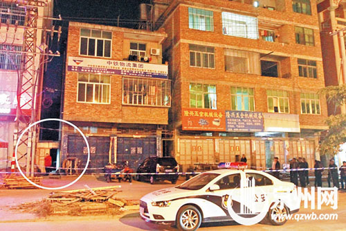 現(xiàn)場拉起警戒線