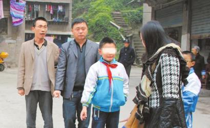 當事孩子向記者講述當日的情形