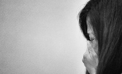 聽著檢察官與被告問答