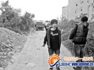 梁某被抓后到案發(fā)現(xiàn)場指認