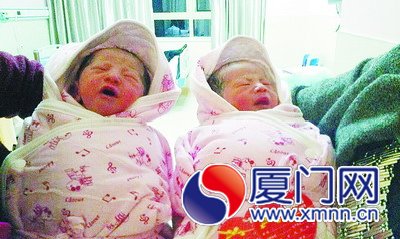 鄭云的兩個寶寶