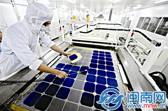 太陽(yáng)能產(chǎn)品生產(chǎn)線(xiàn)