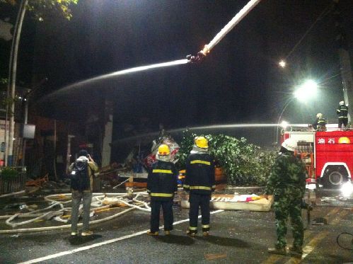 瀘州江陽區(qū)摩爾商場發(fā)生爆炸15