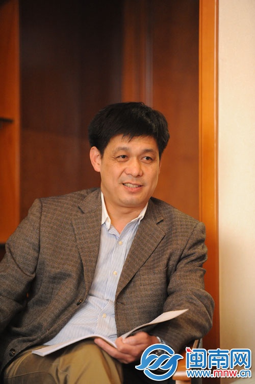 鯉中街道書記楊新智