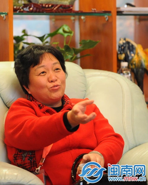 泉州市講師團(tuán)團(tuán)長、市政協(xié)委員朱林果