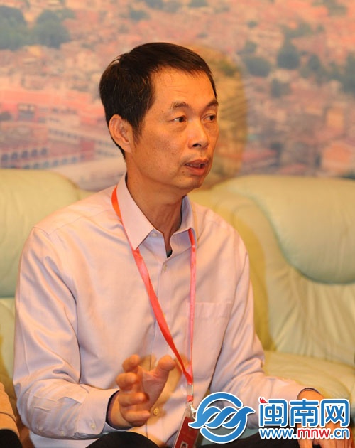 洛江區(qū)衛(wèi)生局副局長陳篤恒