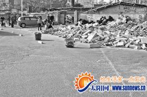 事發(fā)路段離小耀軍家只有10米遠