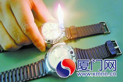 皮帶頭暗藏匕首