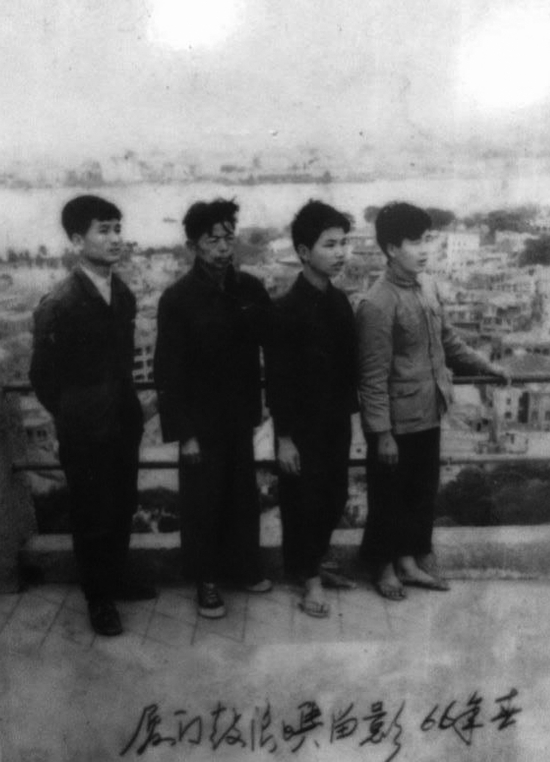 照片上的戰(zhàn)友,你們在哪里