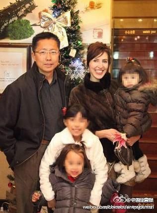 李陽(yáng)被前妻舉證曾在東莞嫖娼2