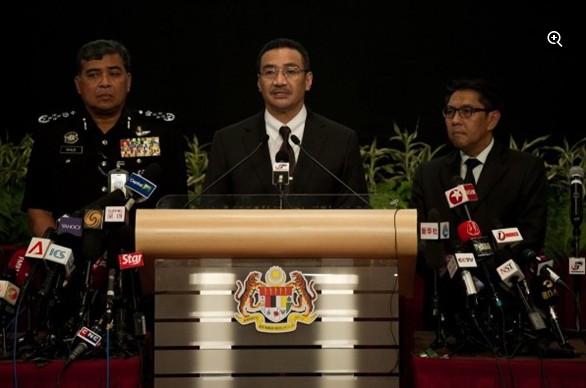 馬來(lái)西亞代理交通部長(zhǎng)希沙姆丁在吉隆坡舉行發(fā)布會(huì)。