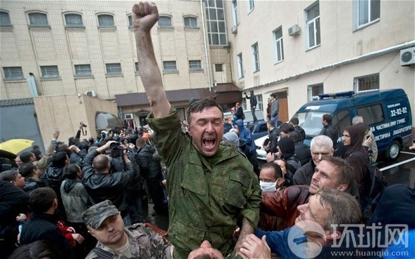 親俄武裝與烏克蘭政府軍沖突造成親俄方面20死40傷，