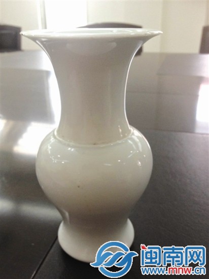 這尊德化鳳尾尊,讓專家贊不絕口