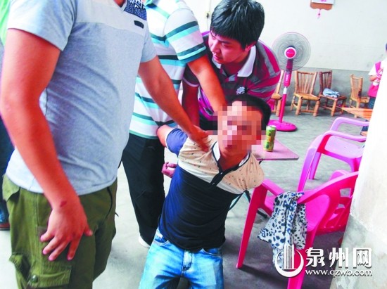 5月27日，專(zhuān)案組奔赴湖頭鎮(zhèn)，抓獲偷盜家禽的犯罪嫌