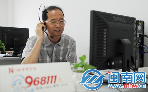 泉州市教育局分管基礎教育的副調(diào)研員曾文漢