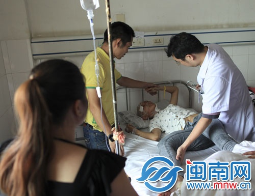 小虹腦出血，在安溪醫(yī)院搶救